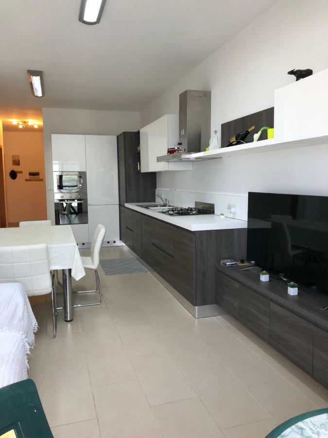 Modern Apartment With Sea View Mellieħa Exterior foto
